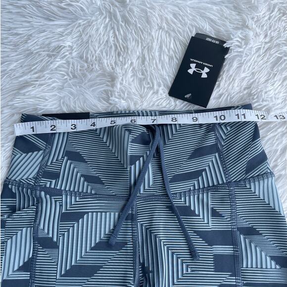 NWT UNDER ARMOUR Running Short UA Fly-Fast Anti-Odor Women Sz S NWT - Picture 4 of 12